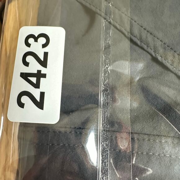 REI Shorts Womens 4 Black Nylon Stretch Pockets Outdoor Hiking Camping Nature - Picture 12 of 13